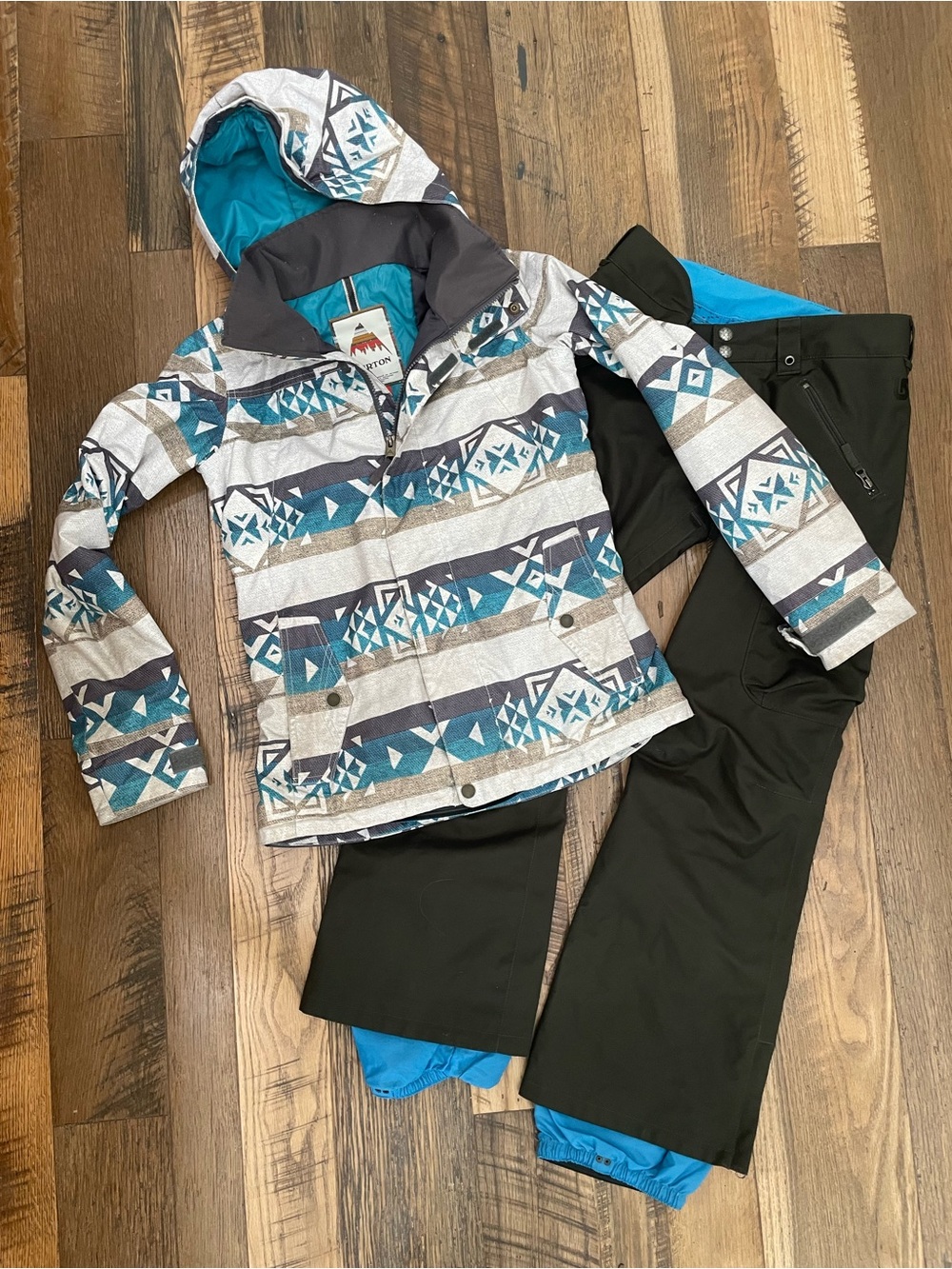 Burton SET Snowboard ski coat jacket pants Wm S